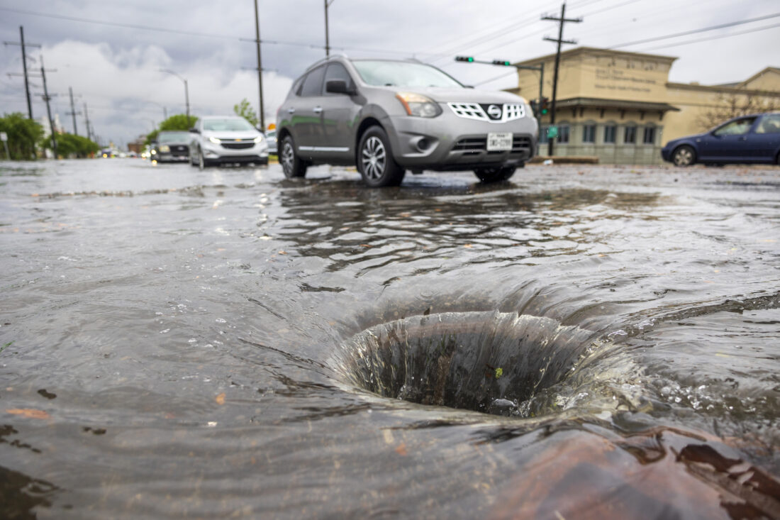 Storms bring floods and damaging wind across the South - News and Sentinel